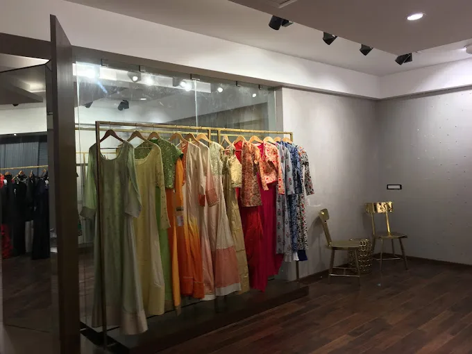 ZINGBI MULTI-DESIGNER STORE